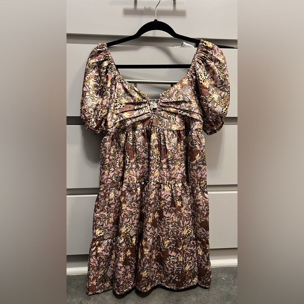 Satin, mini, puff sleeve pink dress
